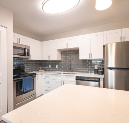 Meridian Court South Apartments in Indianapolis IN